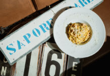 Un ex pugile e la sua storica osteria di mare: riapre finalmente Porto Fish & Chips a Roma osteria