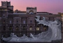 L’onda gigante invade il Vaticano: l’opera sulla Biblioteca Apostolica L’onda gigante invade il Vaticano: l’opera sulla Biblioteca Apostolica